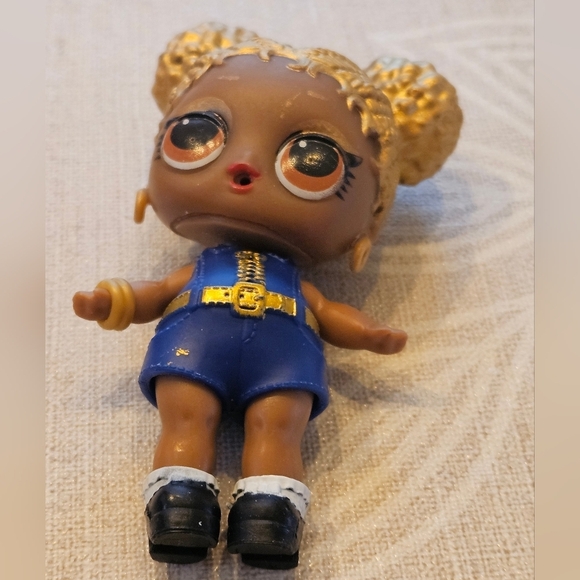 LOL Surprise Doll Under Wraps Series 4 Soul Babe NEW Cute Gold Hair Dancer - Picture 5 of 6